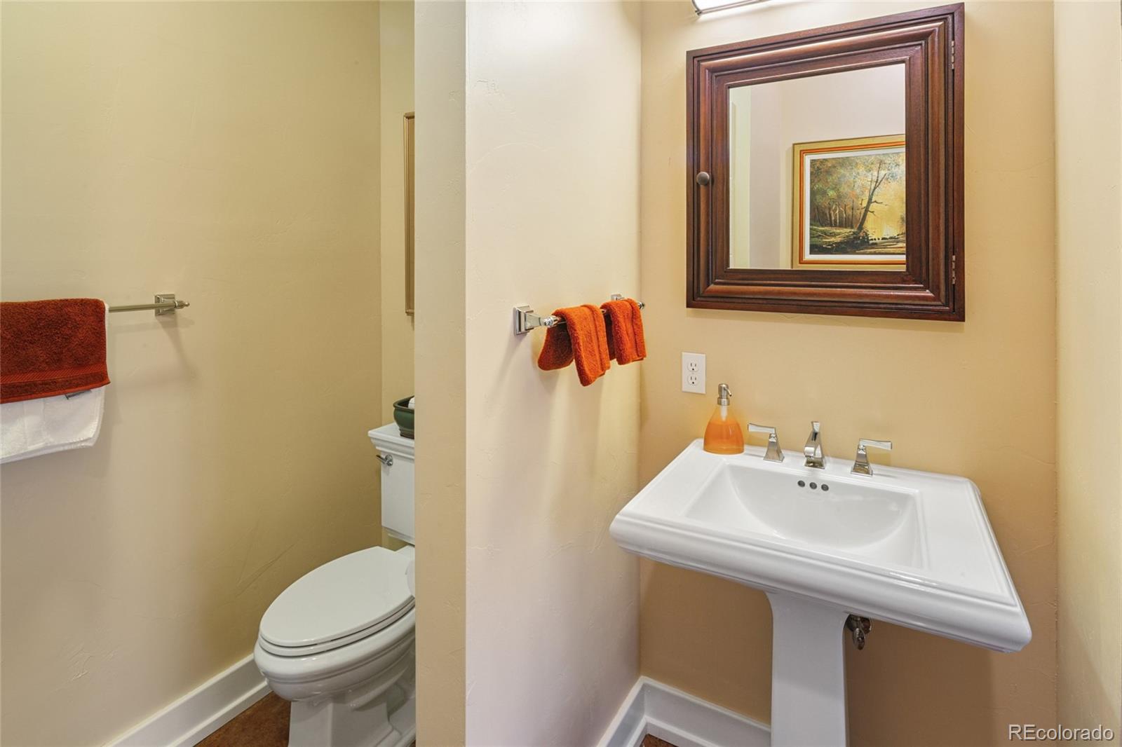 637 Panorama Way Crestone CO 81131