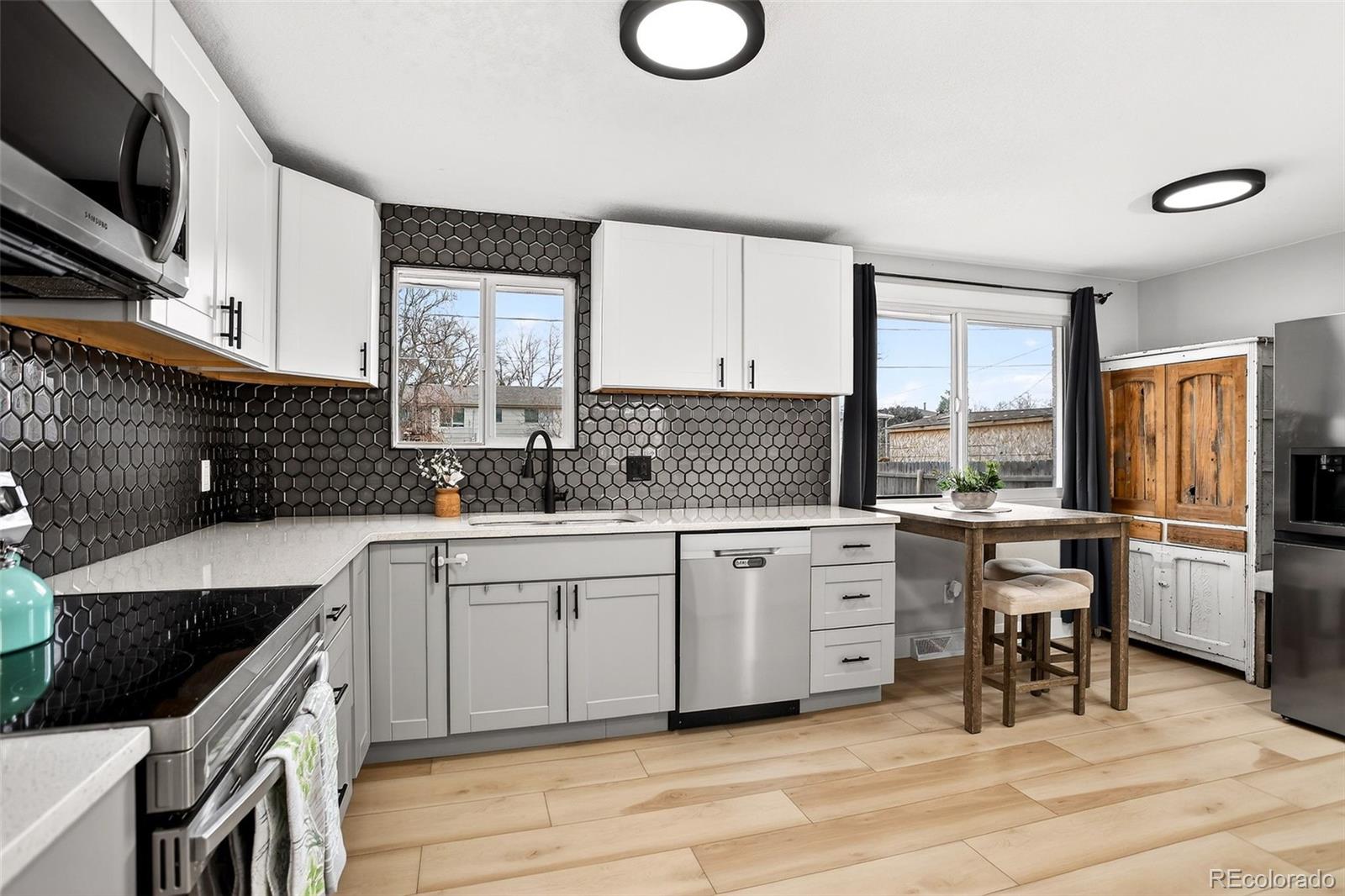 3222 Blackhawk Circle Aurora CO 80011