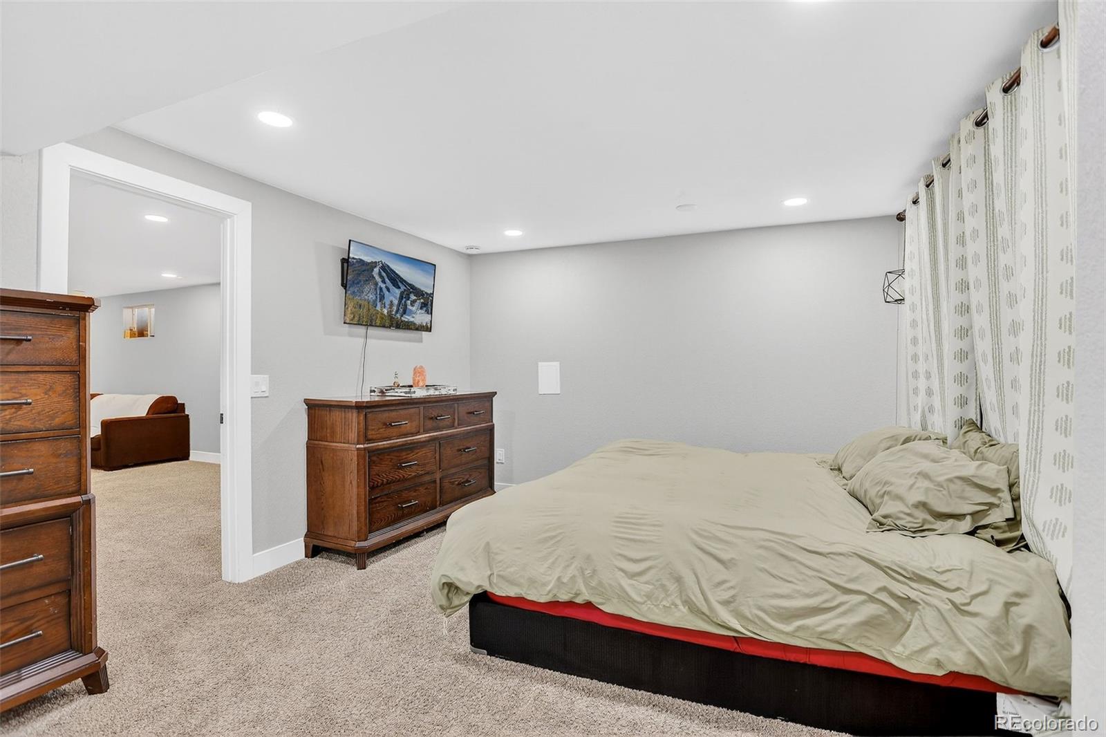 3222 Blackhawk Circle Aurora CO 80011