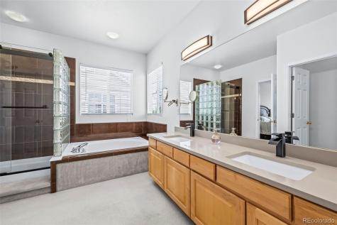 2540 S Bahama Way Aurora CO 80013
