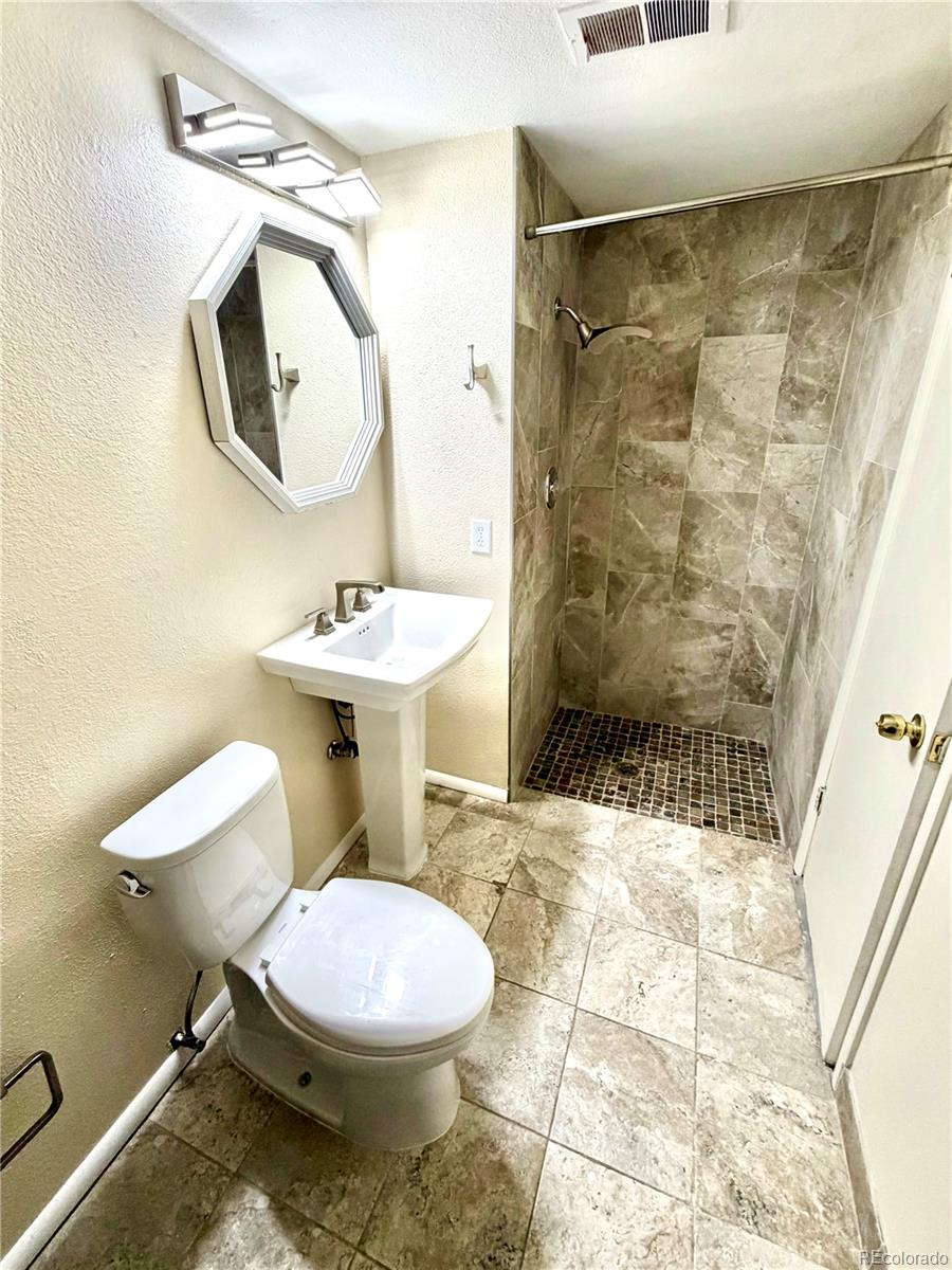 5030 Titan Court Denver CO 80239