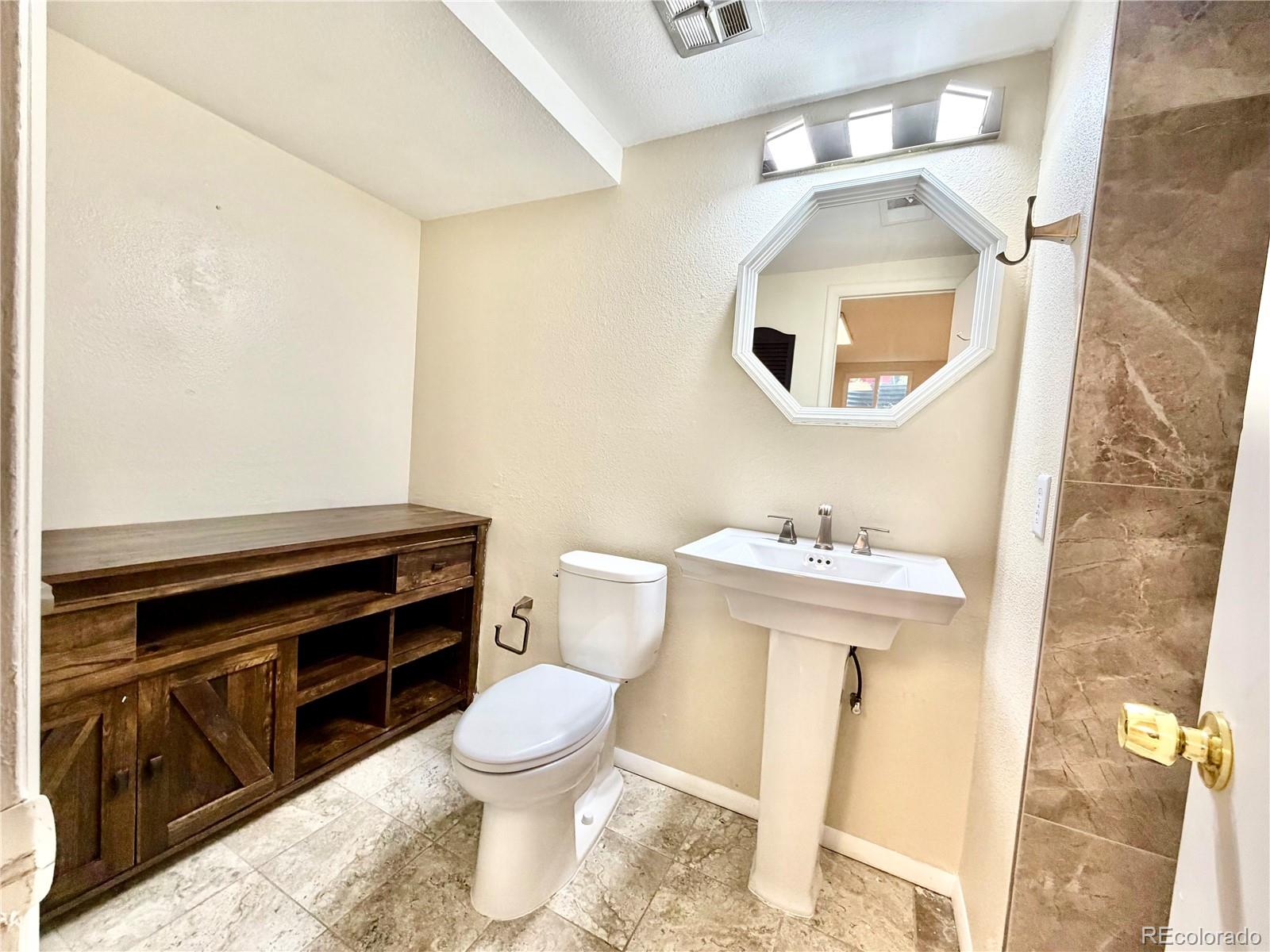 5030 Titan Court Denver CO 80239