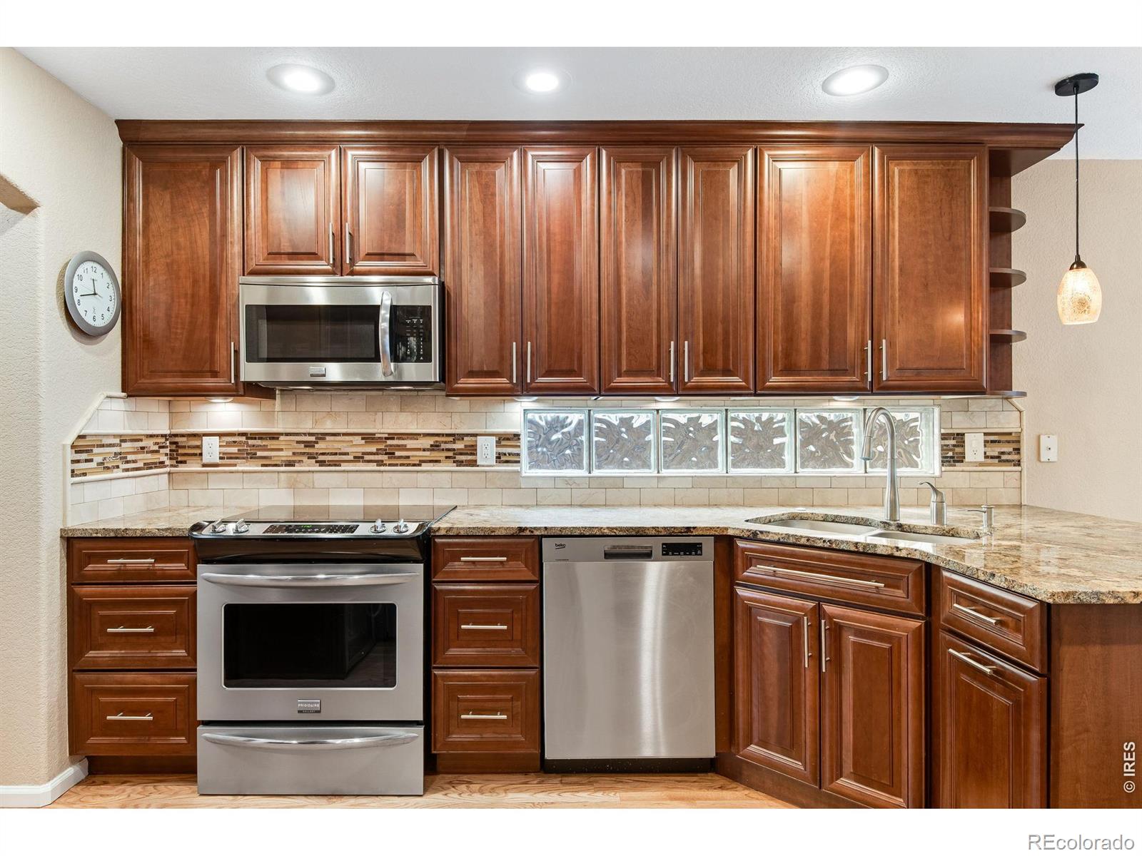 1431 Laurenwood Way Highlands Ranch CO 80129
