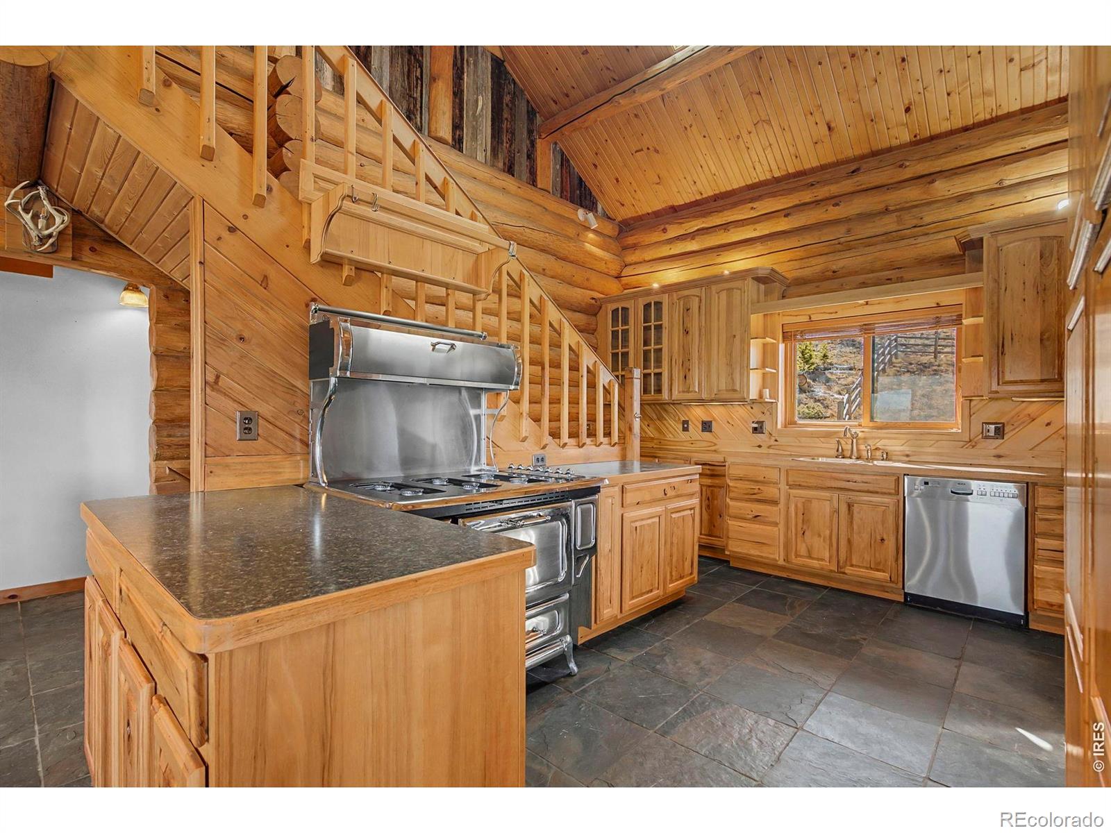 905 Stratton Park Road Bellvue CO 80512