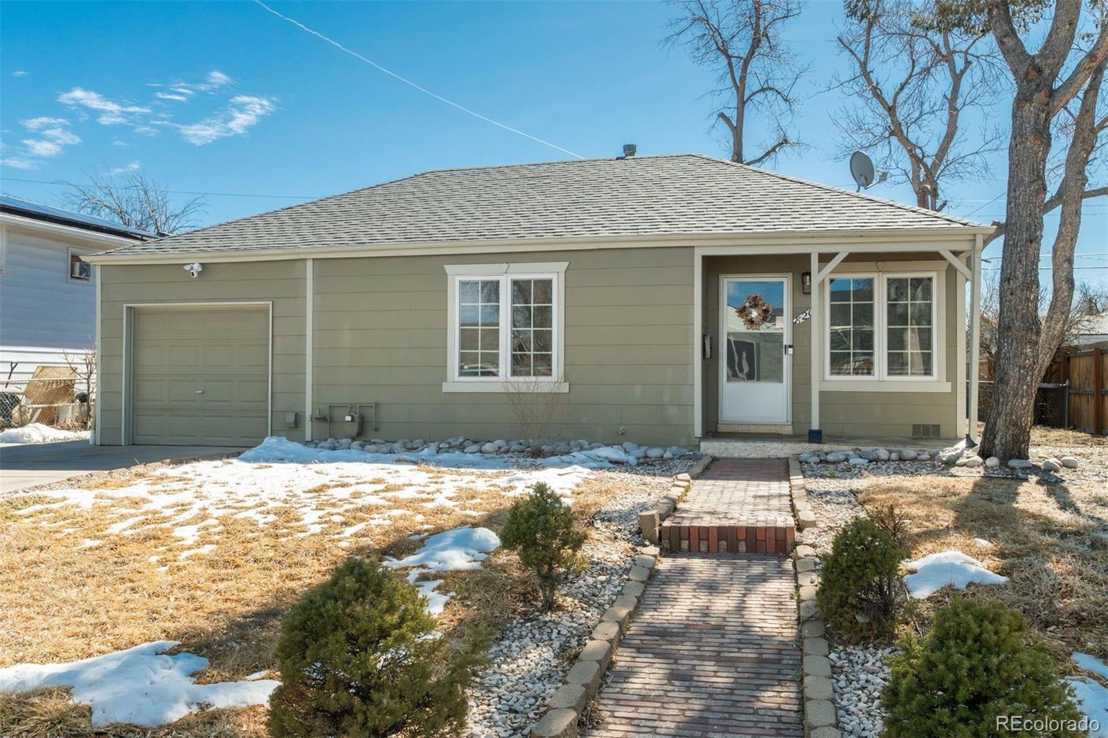 820 Newark Street Aurora CO 80010