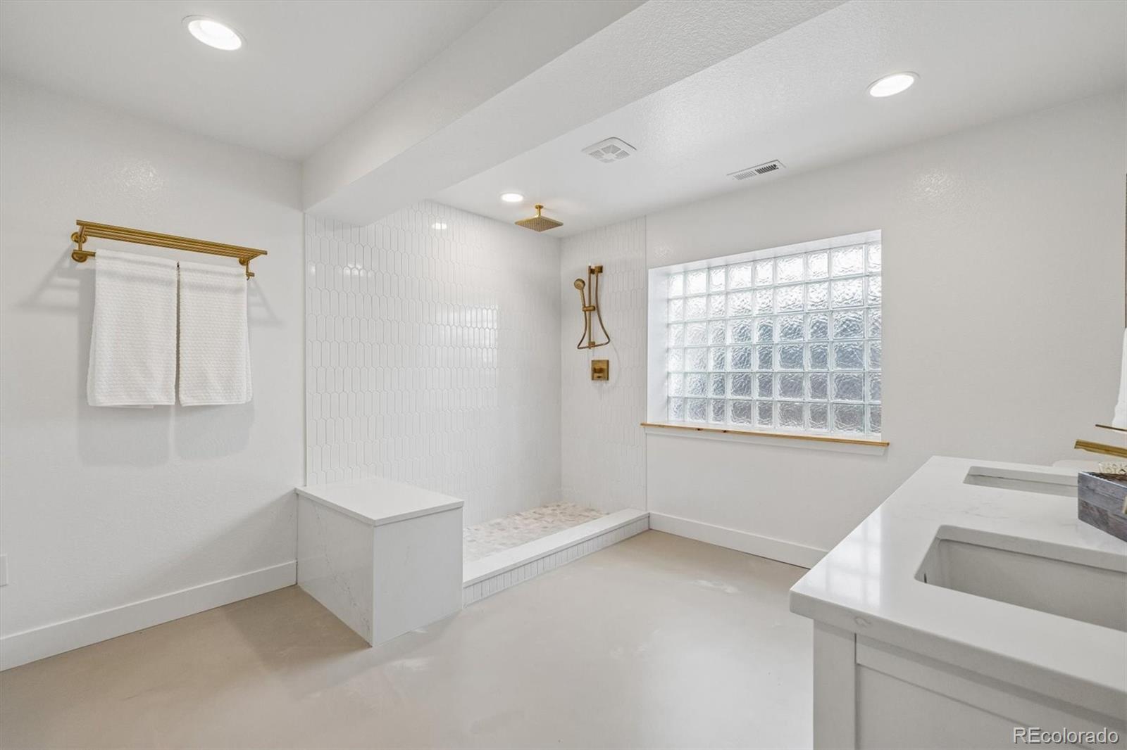 19056 W 94th Avenue Arvada CO 80007