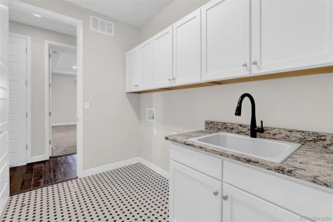 4541 S Valdai Way Aurora CO 80015
