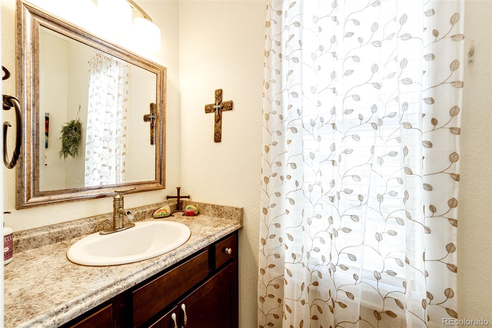 59466 E Commanche Way Strasburg CO 80136