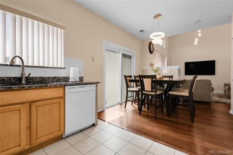 337 Ivory Circle Aurora CO 80011