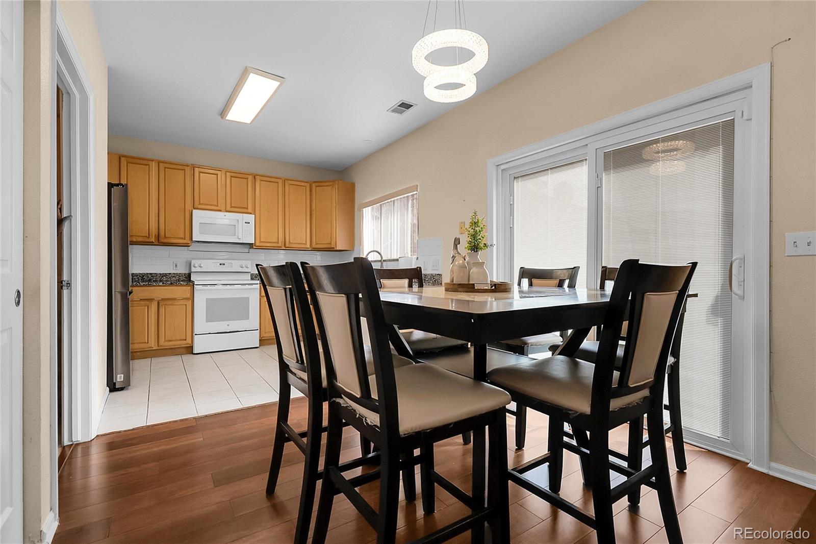 337 Ivory Circle Aurora CO 80011