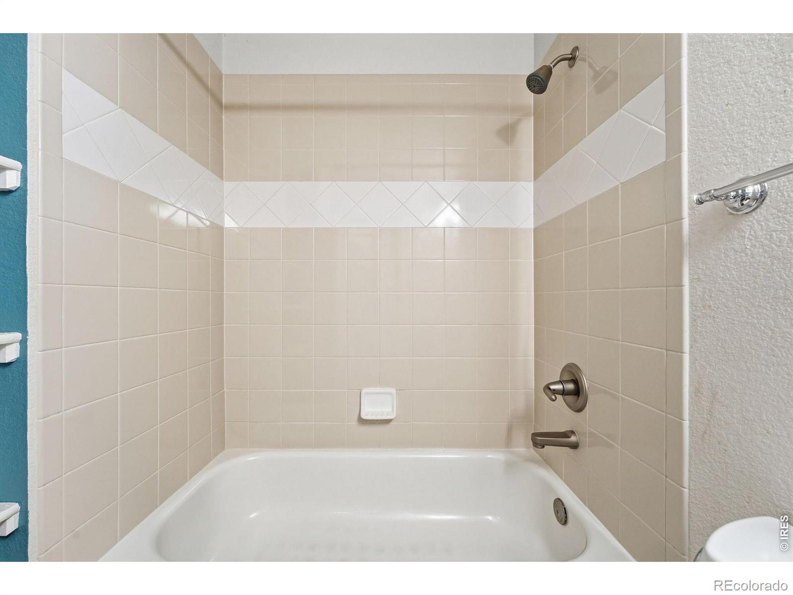 232 River View Court Longmont CO 80501