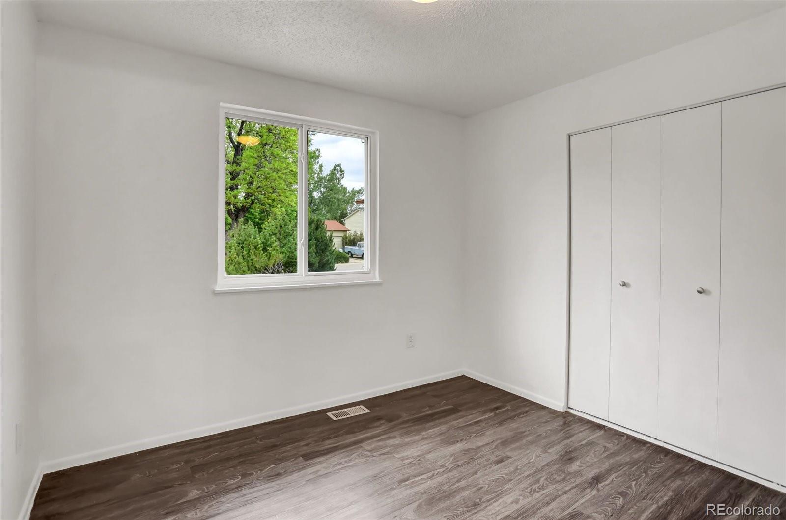 2832 S Mobile Street Aurora CO 80013