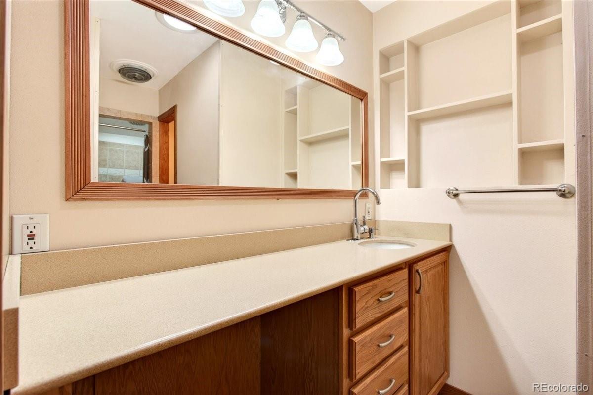 10805 W Alamo Place Littleton CO 80127