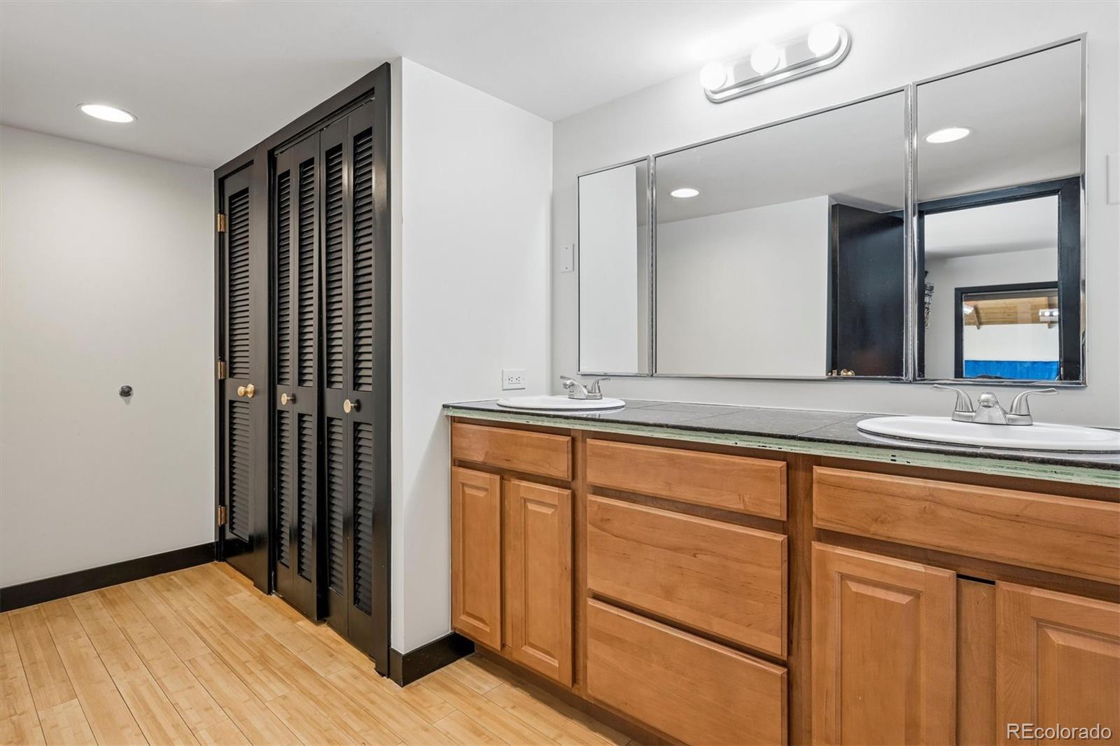 21967 Mountsfield Drive Golden CO 80401