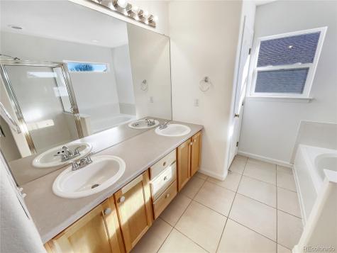 5633 S Sicily Circle Aurora CO 80015