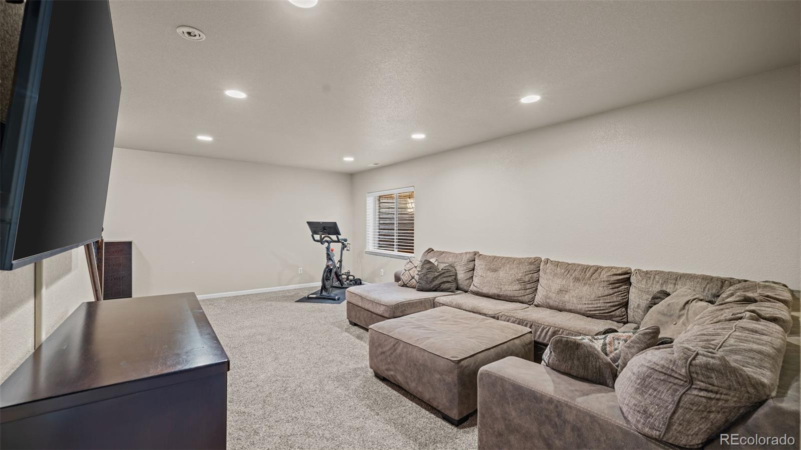 8087 Mockorange Heights Colorado Springs CO 80908