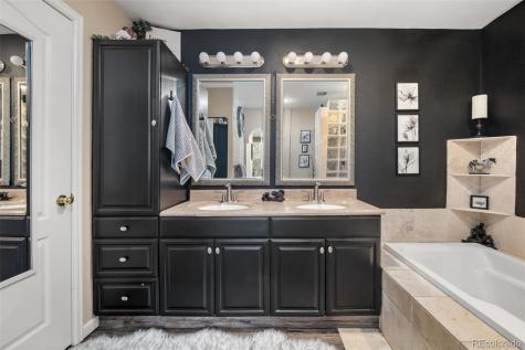 6691 S Abilene Way Centennial CO 80111