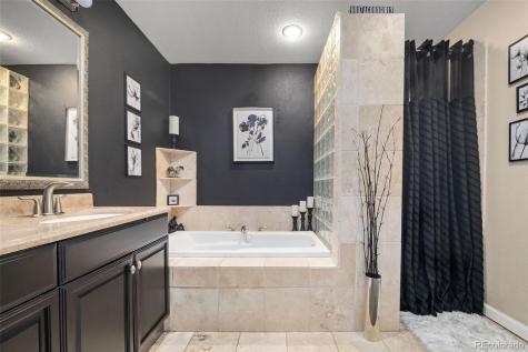 6691 S Abilene Way Centennial CO 80111