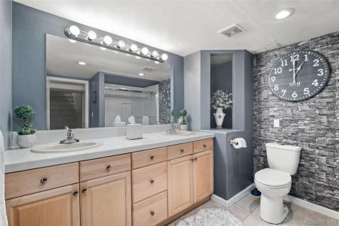 6691 S Abilene Way Centennial CO 80111
