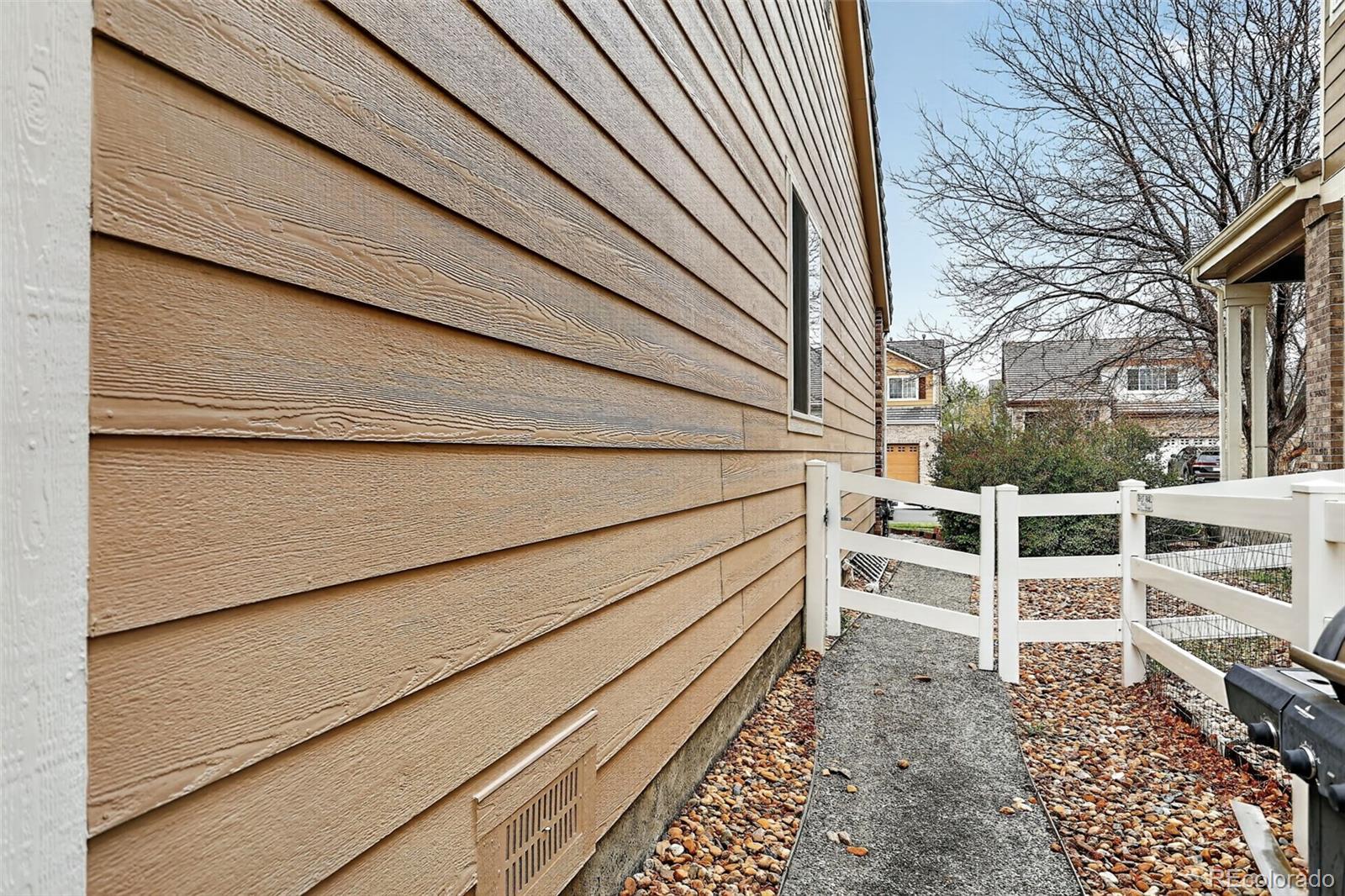 1201 S Fultondale Court Aurora CO 80018