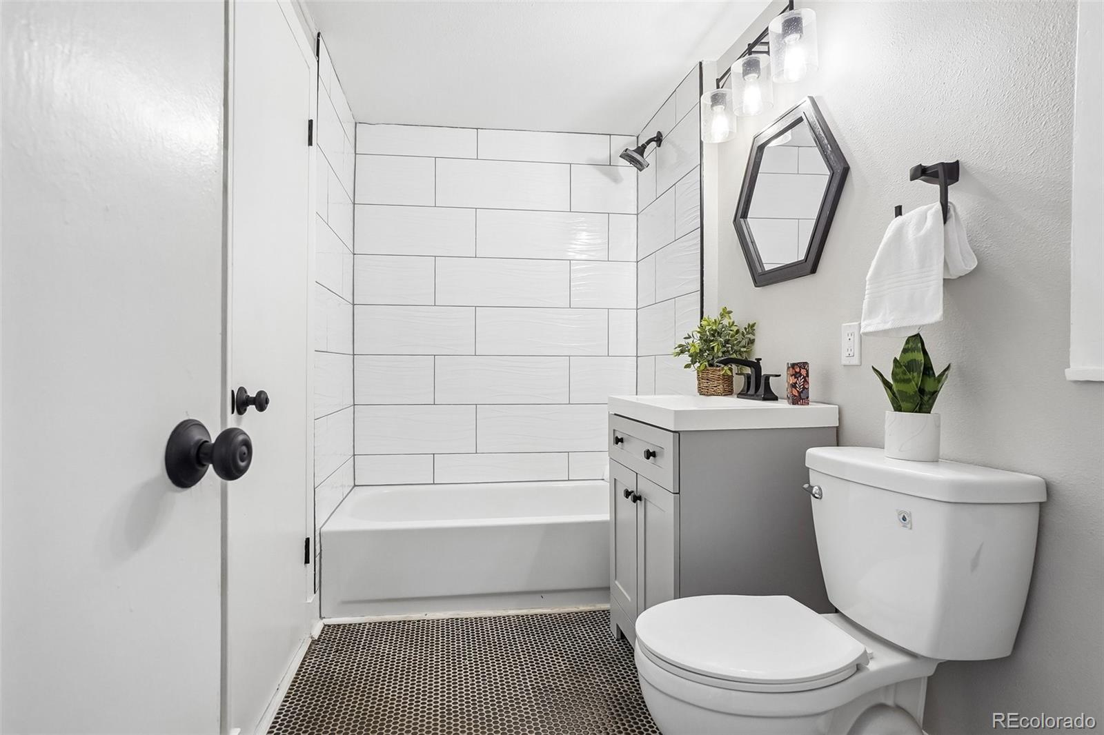3855 N Cook Street Denver CO 80205