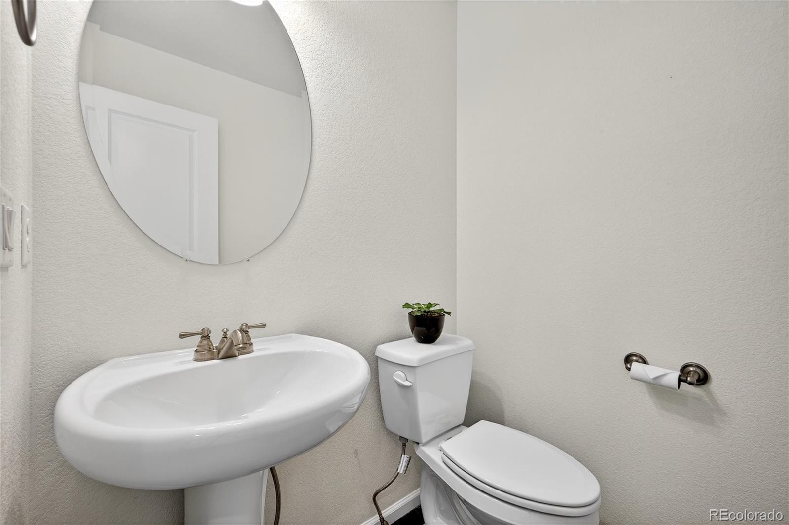 14801 E Poundstone Drive Aurora CO 80015
