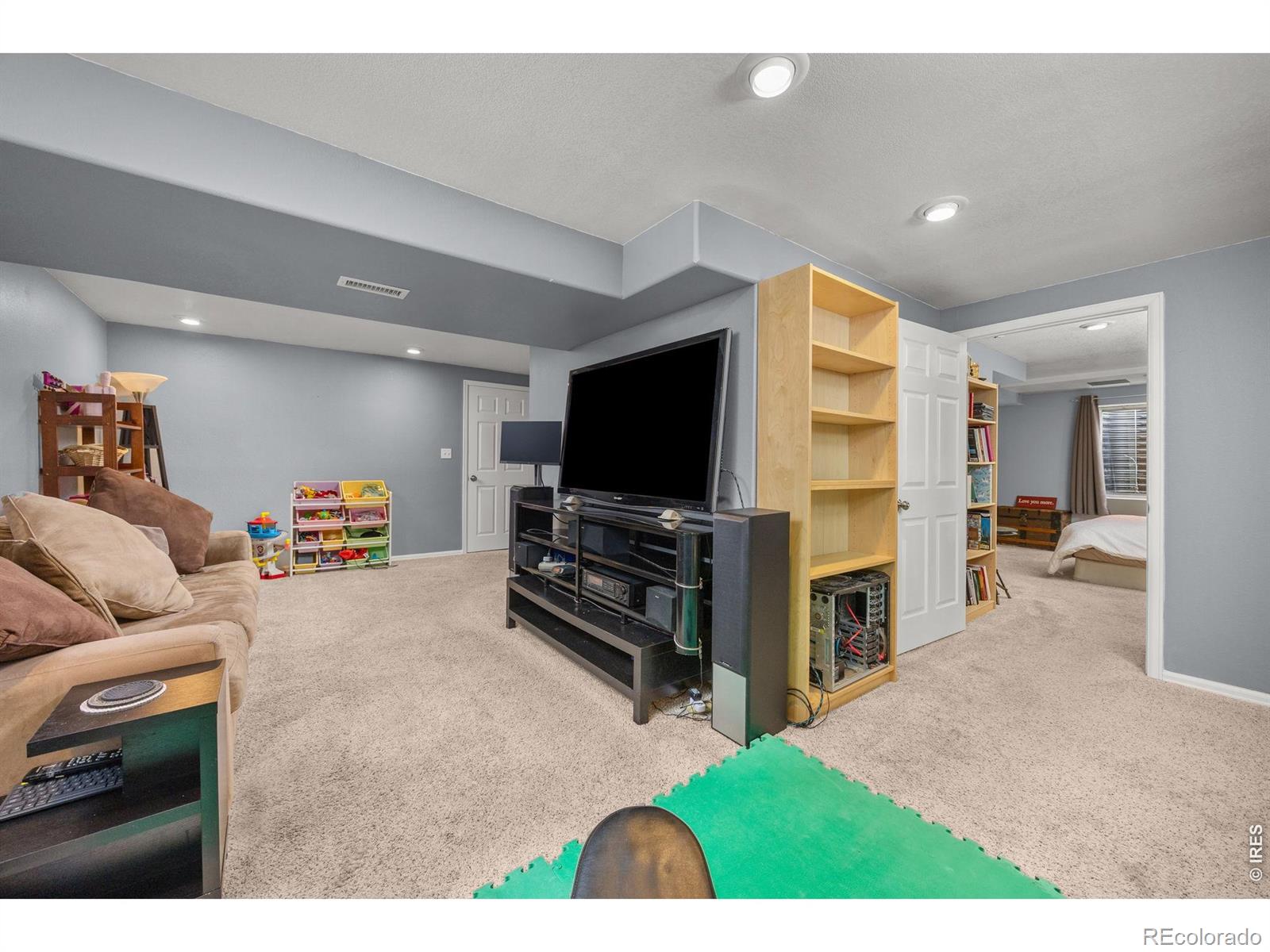 387 Oak Lane Broomfield CO 80020