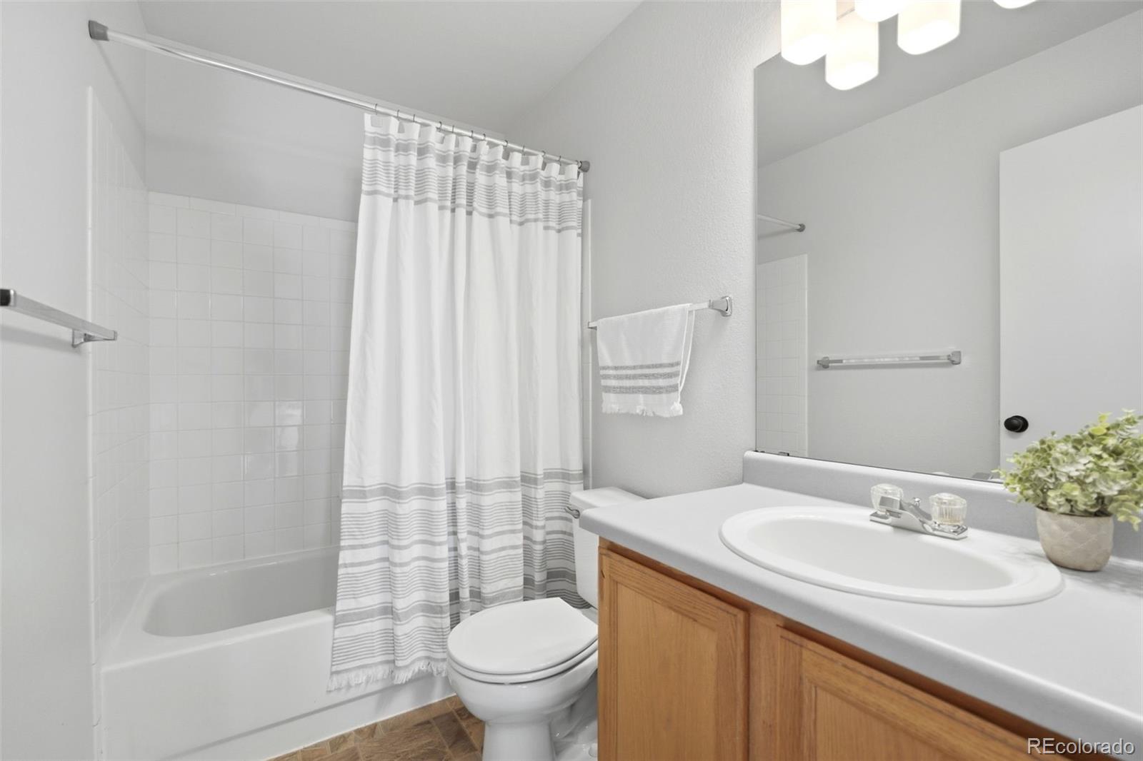 2164 S Waco Street Aurora CO 80013