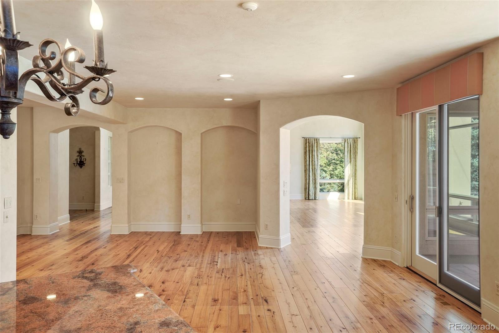 4890 Broadlake View Colorado Springs CO 80906