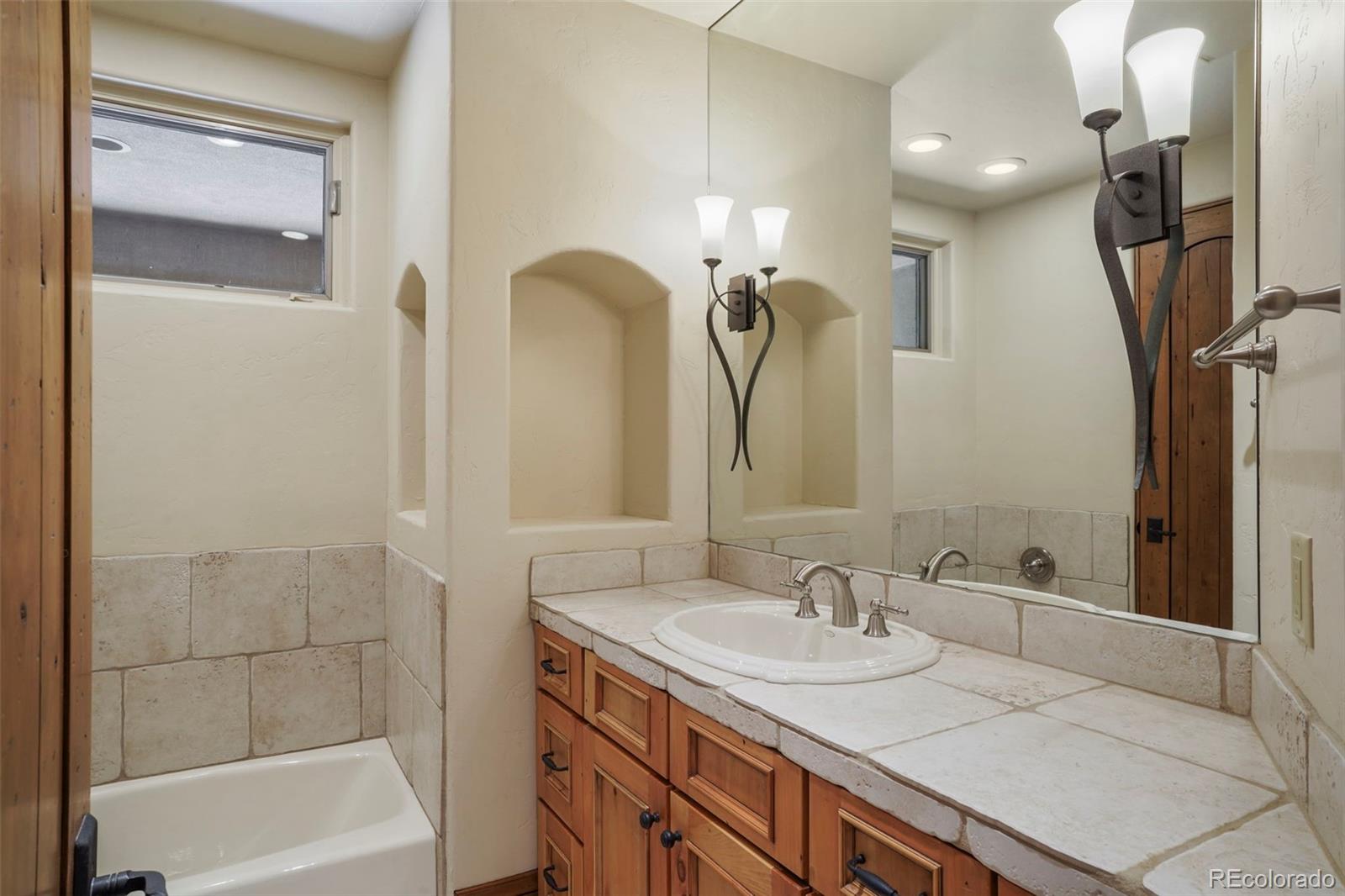 4890 Broadlake View Colorado Springs CO 80906