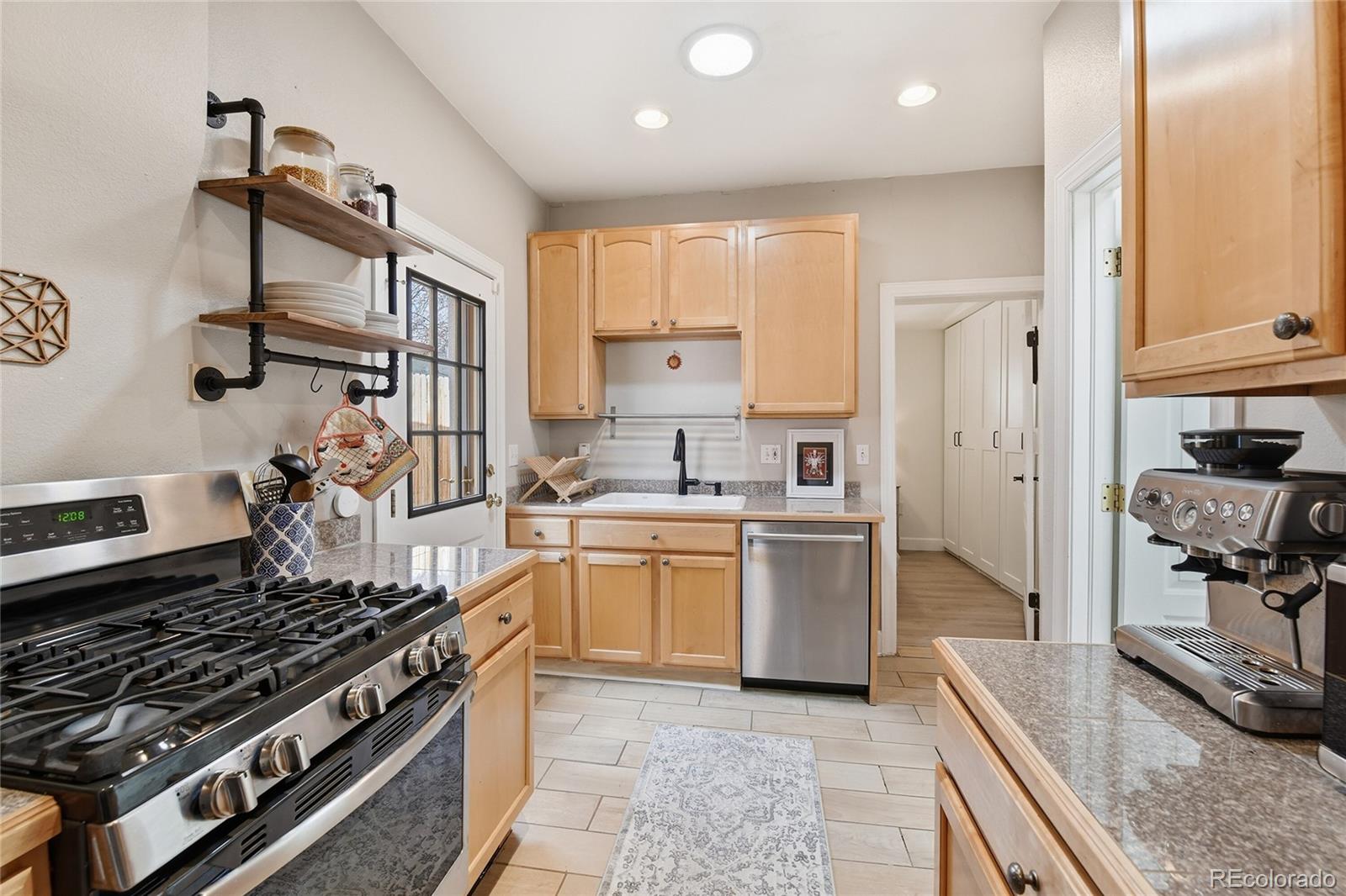 828 S Emerson Street Denver CO 80209