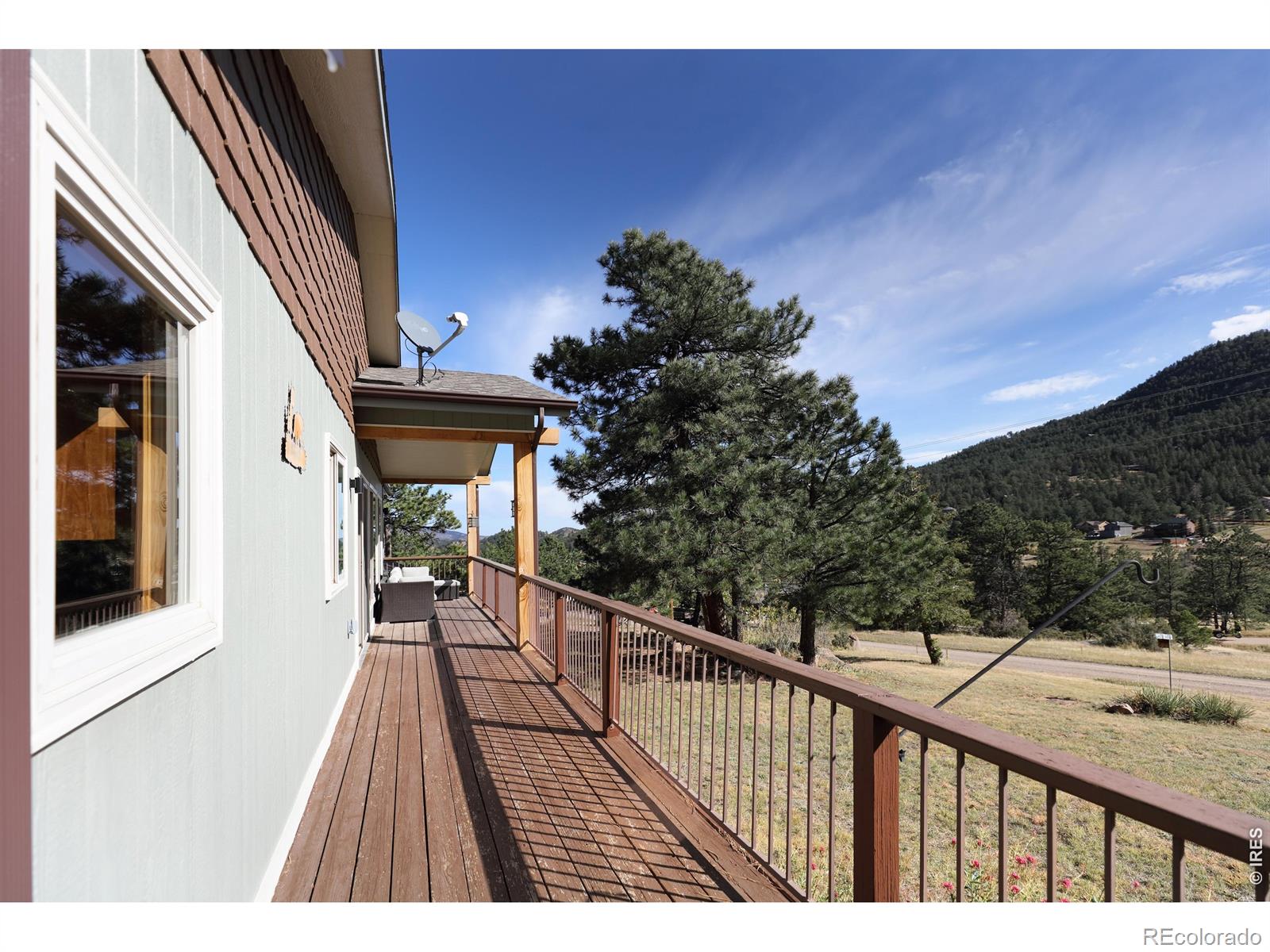 321 May Avenue Lyons CO 80540