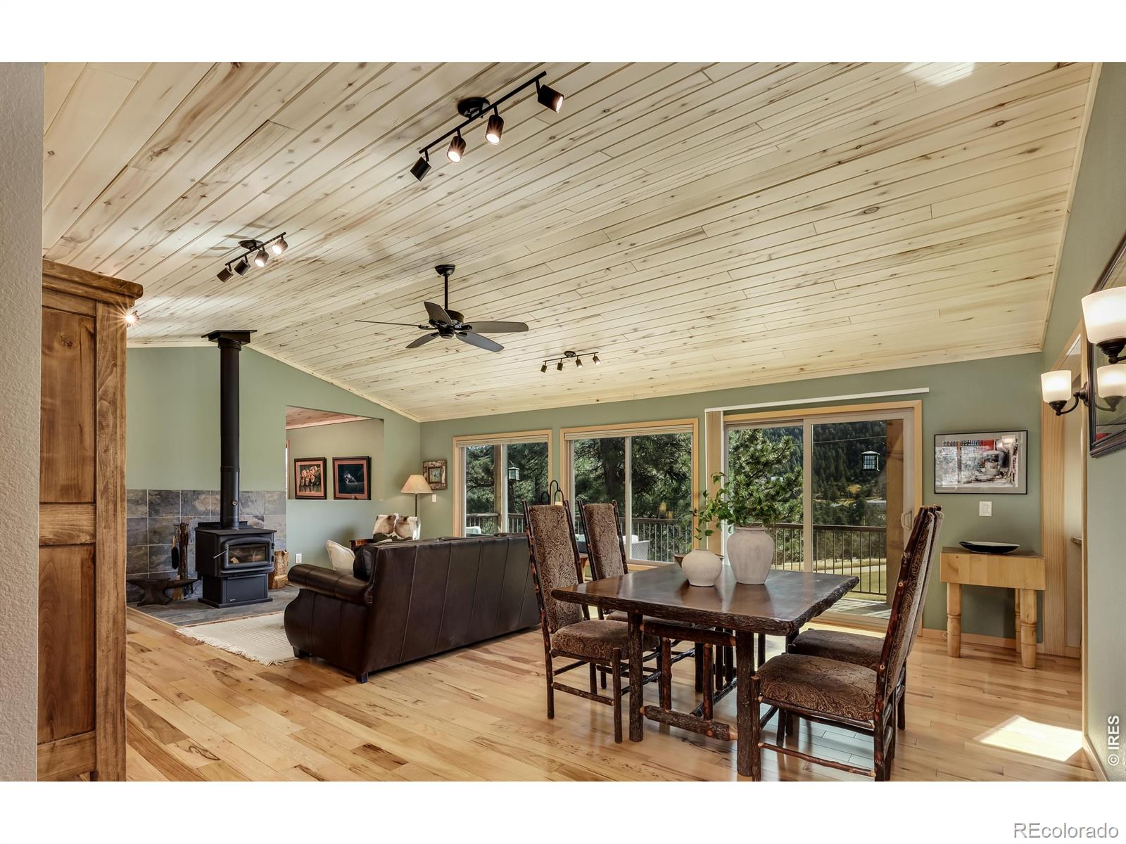 321 May Avenue Lyons CO 80540
