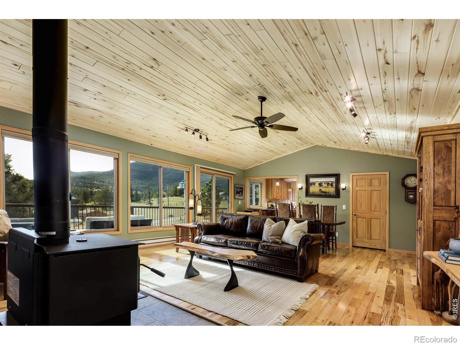 321 May Avenue Lyons CO 80540