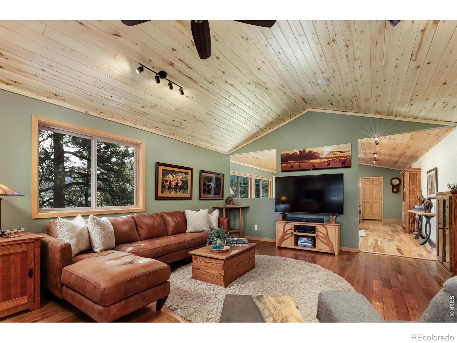 321 May Avenue Lyons CO 80540
