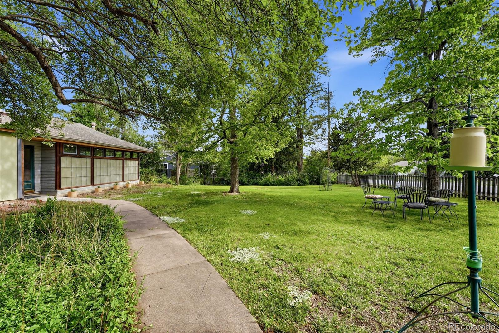 2060 Dover Street Lakewood CO 80215