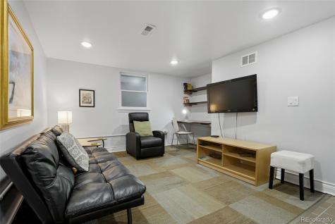 2060 Dover Street Lakewood CO 80215
