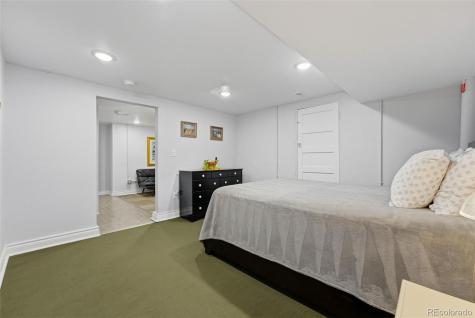 2060 Dover Street Lakewood CO 80215