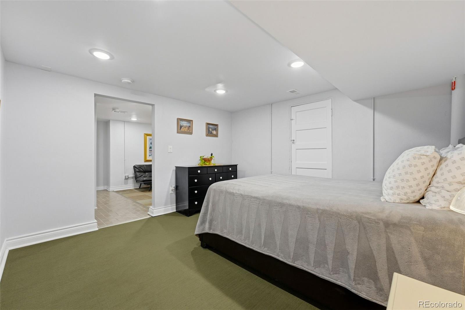 2060 Dover Street Lakewood CO 80215