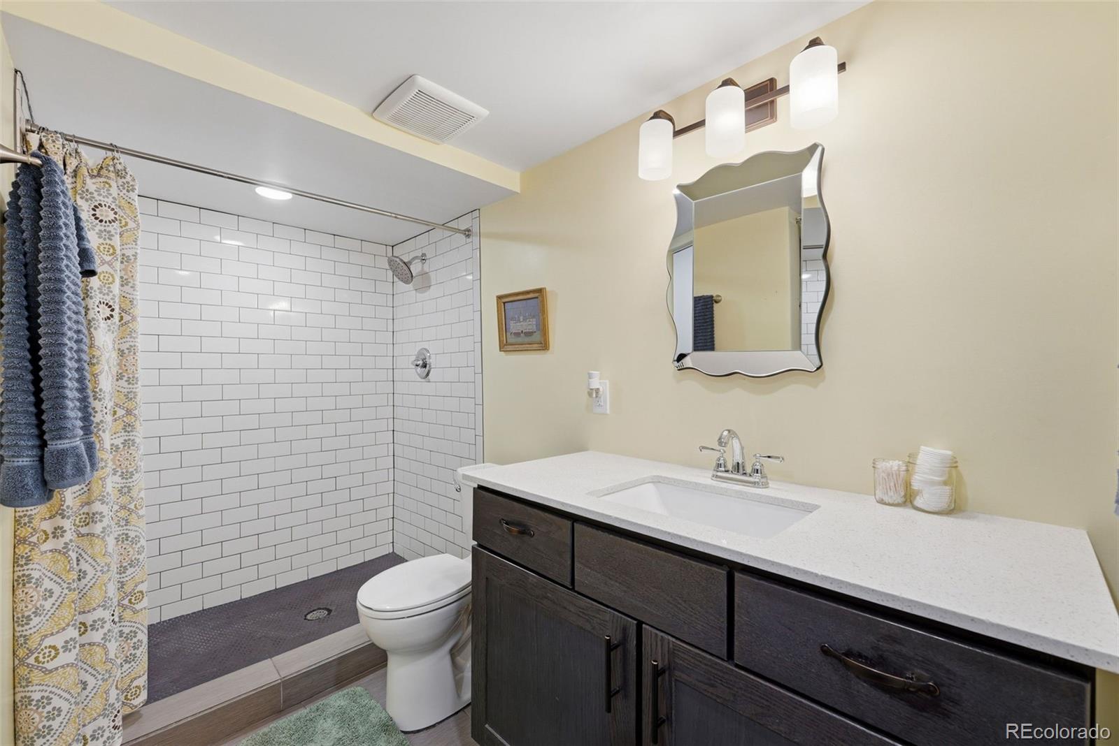2060 Dover Street Lakewood CO 80215