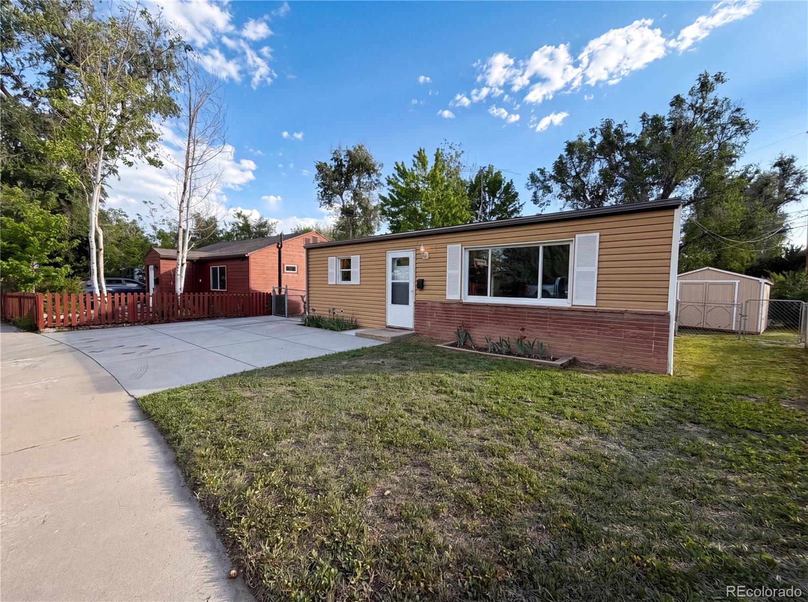 433 Sunnyside Lane Longmont CO 80504