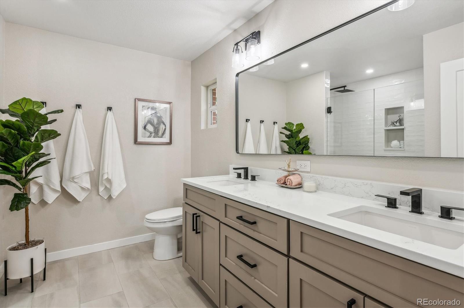 2070 Union Drive Lakewood CO 80215