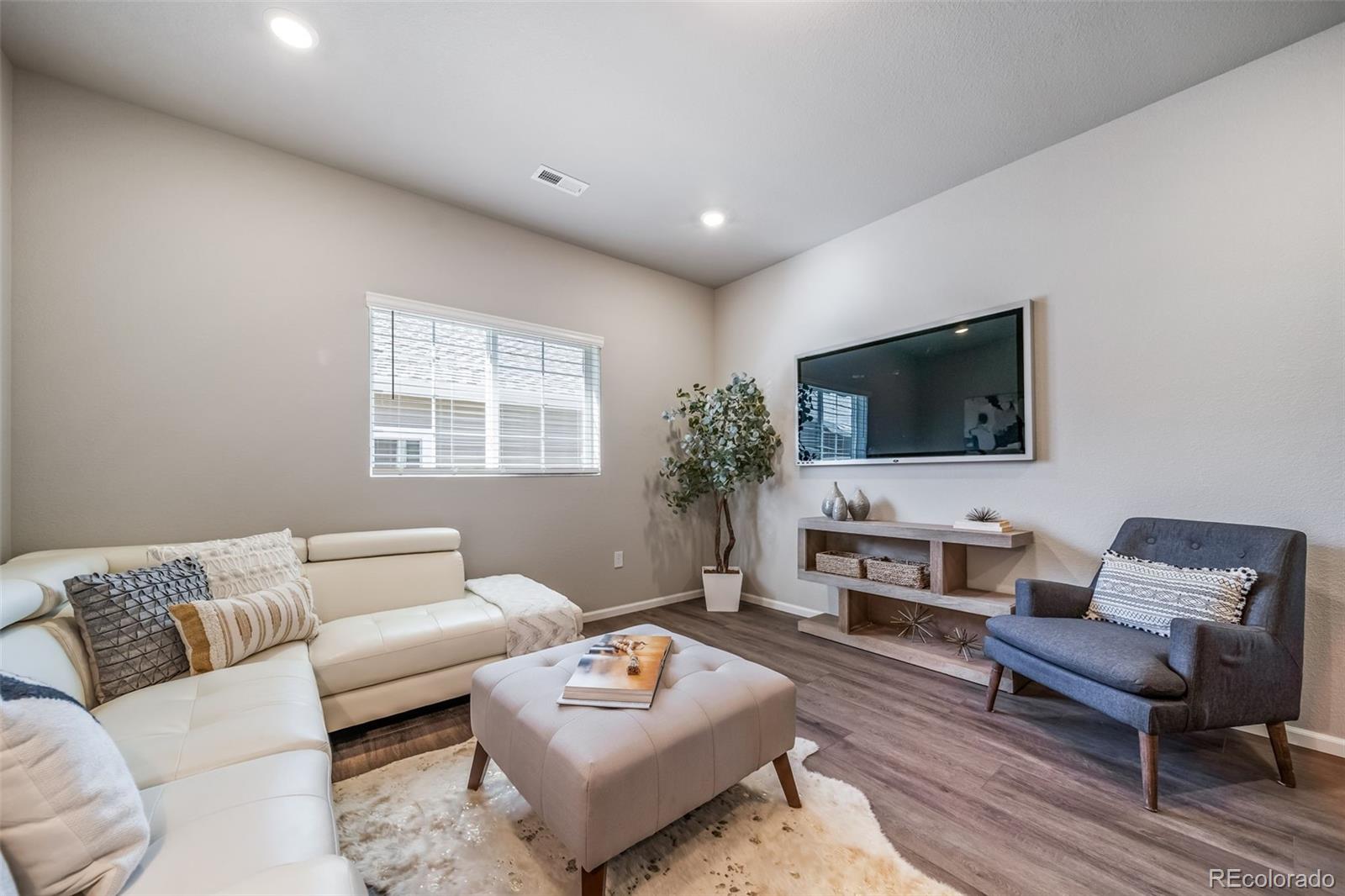 5163 N Quatar Street Aurora CO 80019