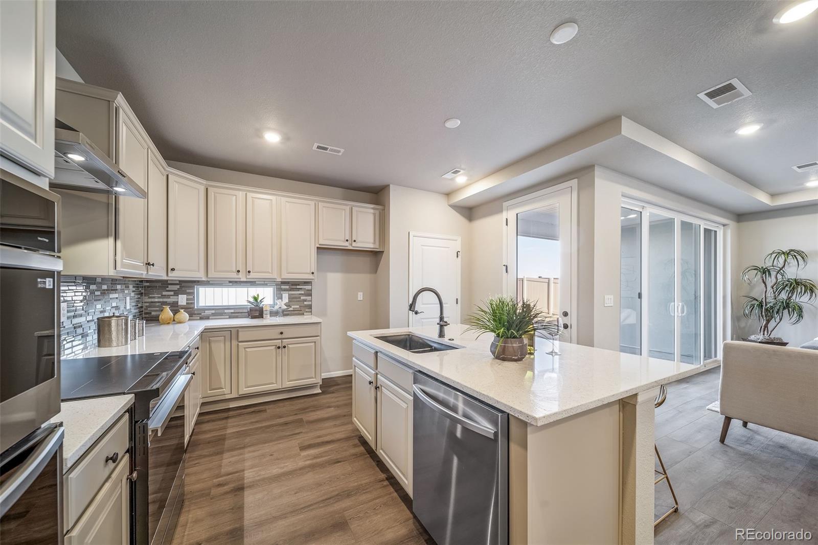 5163 N Quatar Street Aurora CO 80019