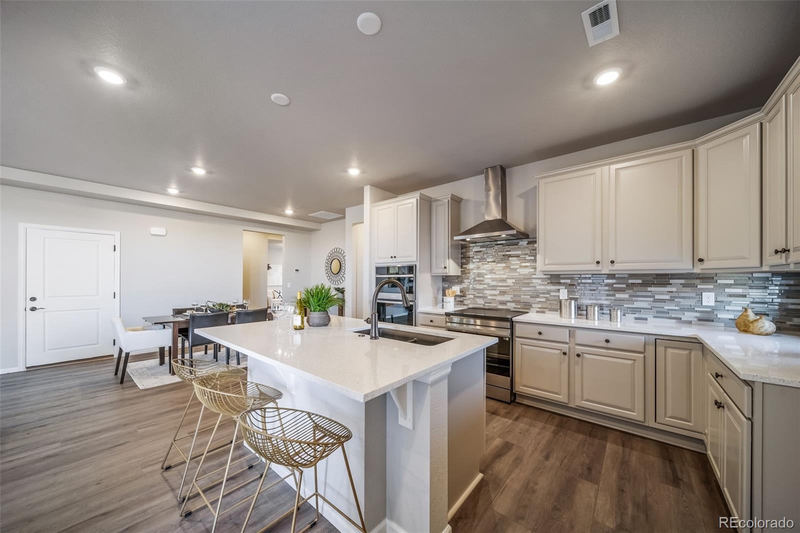5163 N Quatar Street Aurora CO 80019