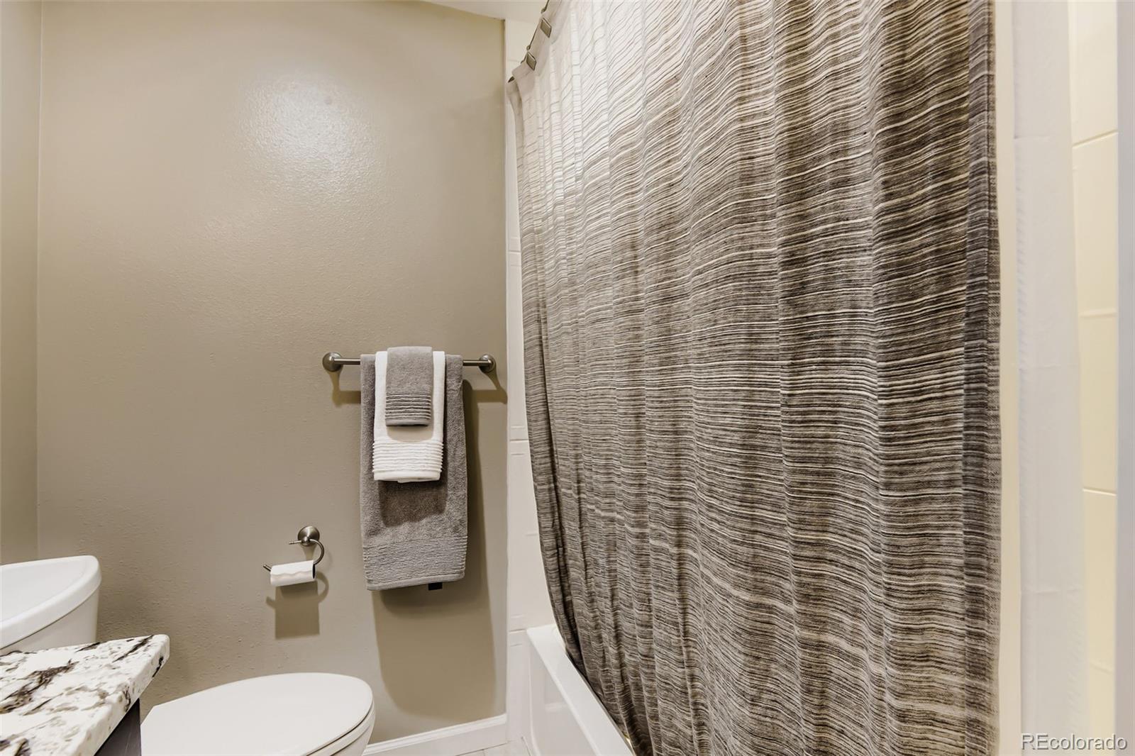 6490 S Heritage Place Centennial CO 80111