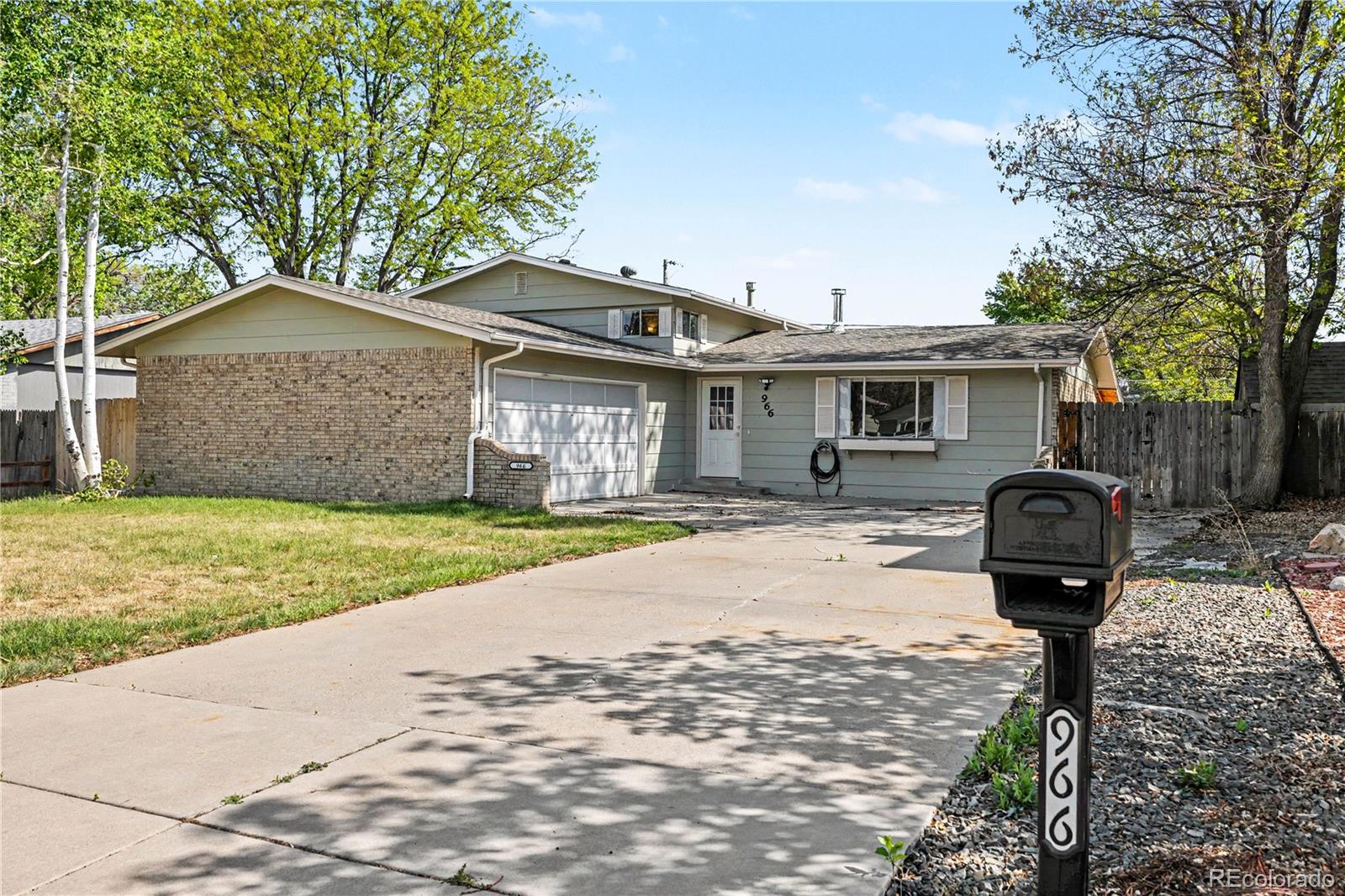 966 E 8th Avenue Broomfield CO 80020