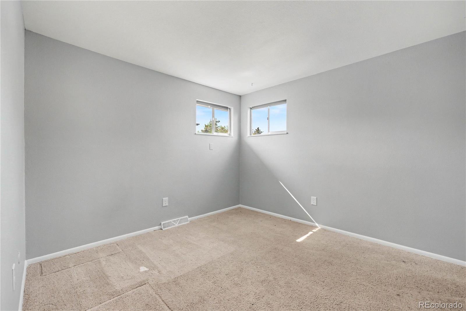 966 E 8th Avenue Broomfield CO 80020
