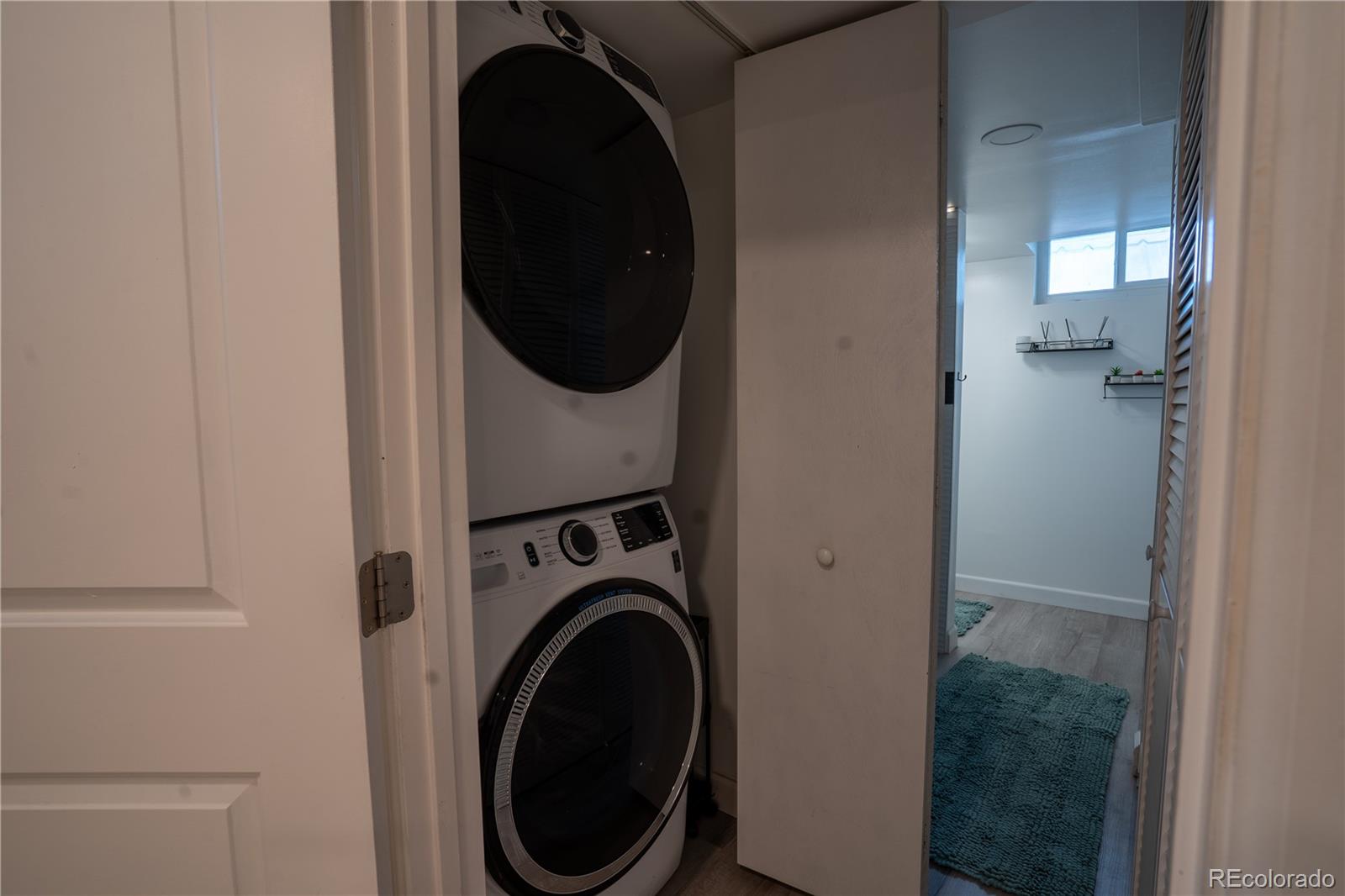 92 Zenobia Denver CO 80219