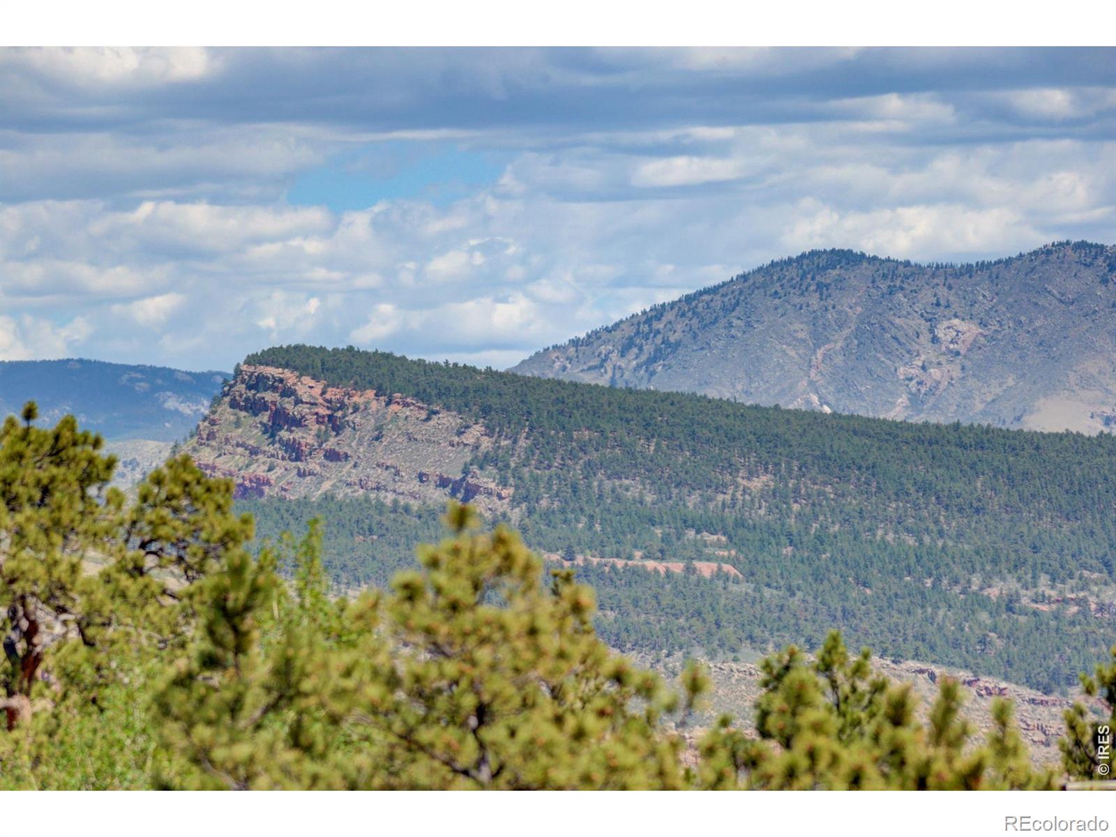 47 Pyrite Way Lyons CO 80540